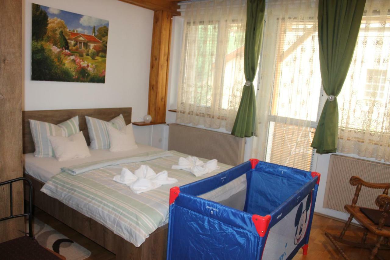 Fekete Rigo Vendeghaz Apartment Egerszalók Exterior foto
